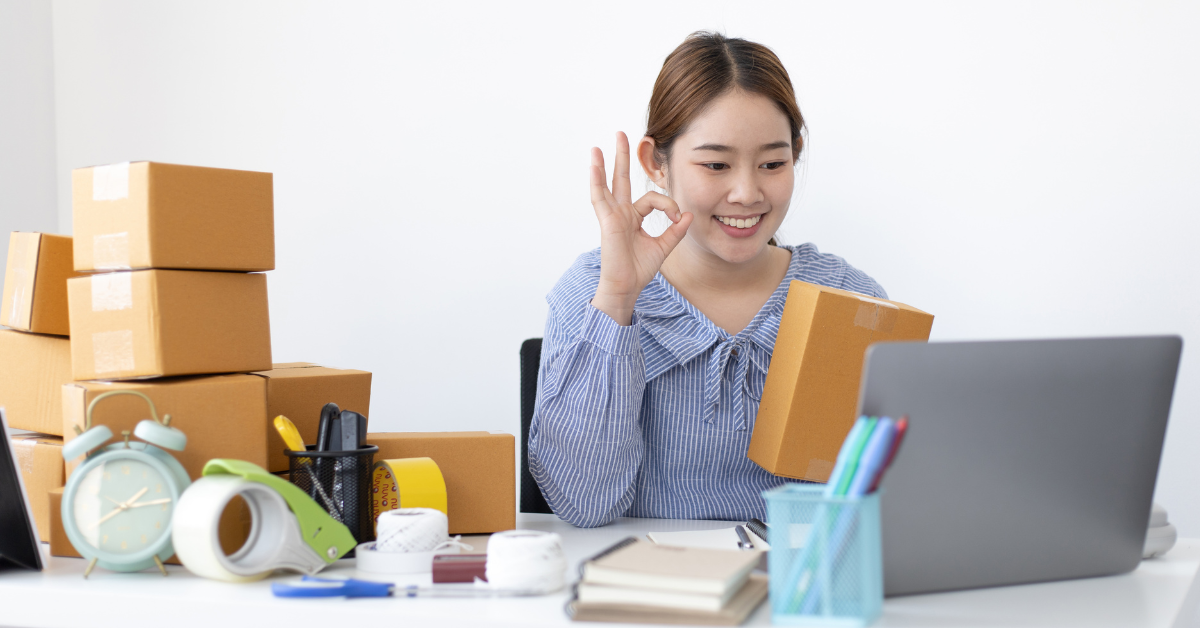 woman showing the gesture okay